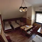 Mueller's 1 Apartman *