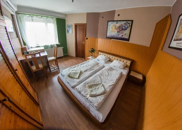 Mueller's 1 Apartman *